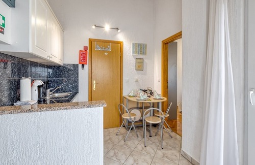 Antonci Apartment | Apartments Covic/Apartment White with Balcony A2