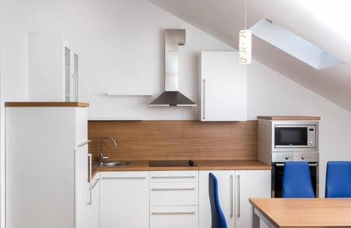 Drace Apartment | Apartments Kula - Three Bedroom Apartment with Balcony and Sea View-B5