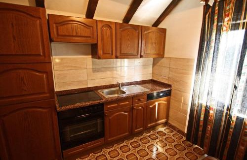 Drace Apartment | Apartments Leme - Comfort One Bedroom Apartment with Garden View Apt5