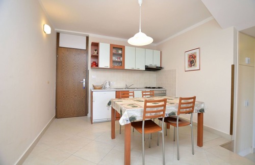 Cres Apartment | Apartments Ljubomir (67851-A1) - Cres - island Cres