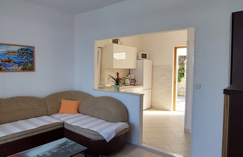 Stikovica Apartment | Apartments Matea - Two-Bedroom Apartment with Sea View and Balcony