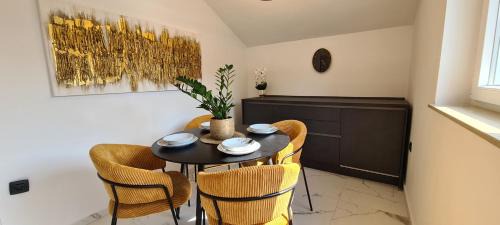 Cizici Apartment | Apartments Rajna