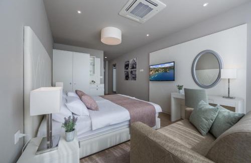 Sarsoni House | Apartments & Rooms Preelook