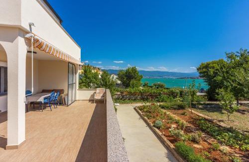 Cizici Apartment | Apartments Star by the sea