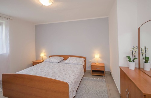 Skradin Apartment | Apartments Up and Down