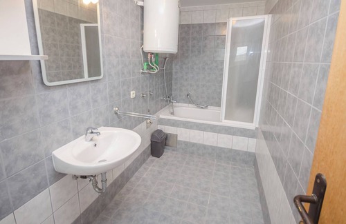 Skradin Apartment | Apartments Up and Down