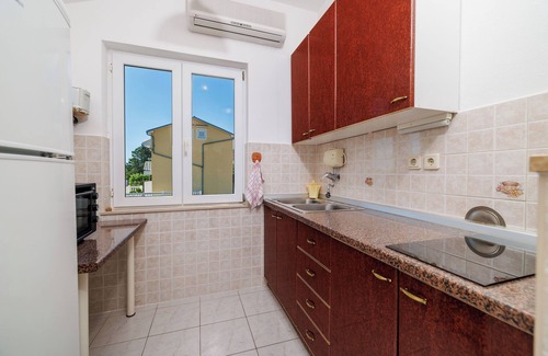 Povile Apartment | Apartments Villa Mala (100461-A2) - Povile