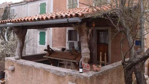 Cres Apartment | Apartments with a parking space Porozina, Cres - 14980