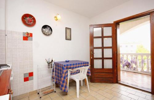 Porat Apartment | Apartments with a parking space Porat, Krk - 5322