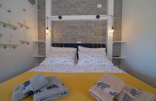 Veli Losinj Apartment | Apartments with parking space Veli Losinj, Losinj - 21260