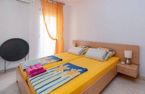 Klenovica Apartment | Apartments with parking space Klenovica, Novi Vinodolski - 20556