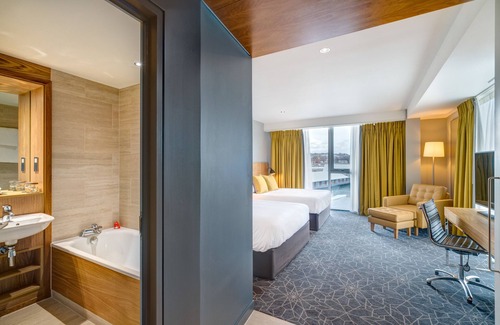 Dundee Hotel | Apex City Quay Hotel & Spa