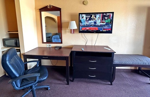 Fairfield Hotel | Apollo Lodge and RV Park