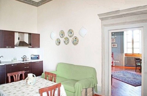 Impruneta Apartment | App. Laura B&B in ancient Villa, wifi and parking, meals and services available