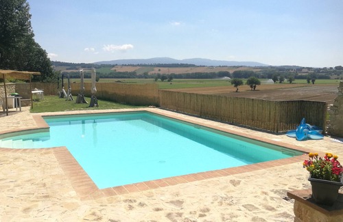 Fratta Apartment | App.to Iris 3 Bedrooms,2 Bath, Living Room 10 Pax