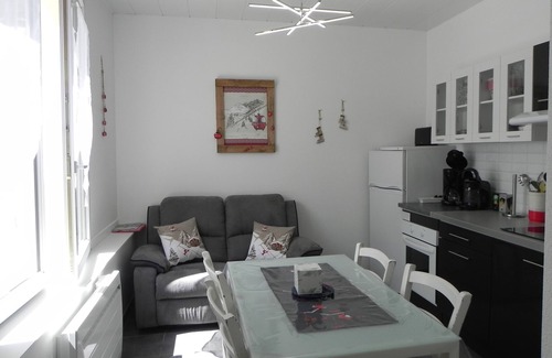 Mont-Dore Apartment | Appart 2 Chambres 5 Pers Cours Extérieure 5 min du Centre Ville