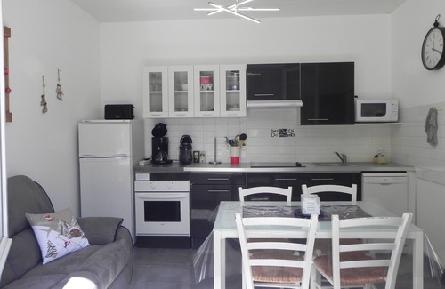 Mont-Dore Apartment | Appart 2 Chambres 5 Pers Cours Extérieure 5 min du Centre Ville