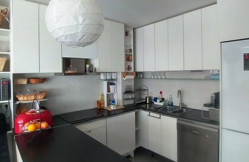 Roses Town Center Apartment | appart. Center village, 4 min. at the foot of the beach. Parking, wifi, sat, tv fr.