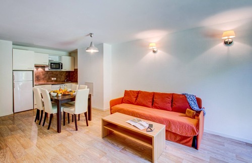 La Feclaz Condo | Appart Cosy avec Terrasse! Accès Sauna | Pistes