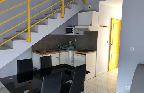 Salon-de-Provence Apartment | Appart'Hôtel Acadien