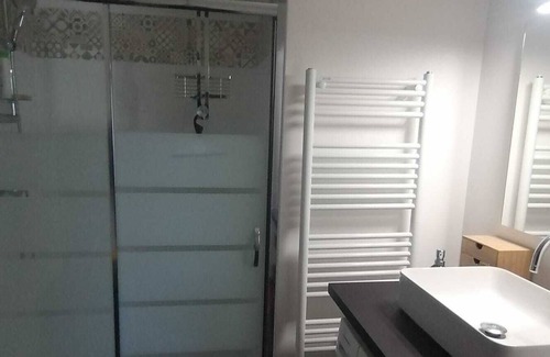 Neuilly-Plaisance Apartment | Appart Moderne Proche Paris et Disneyland / Wifi