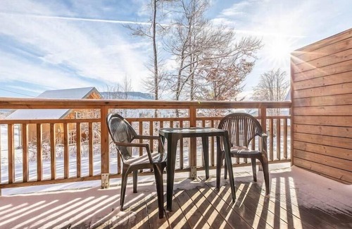 La Feclaz Condo | Appart proche de la navette + accès piscine