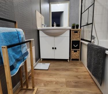 Epinal Apartment | Appart tout confort & équipé TT