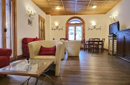 Prese-Montone Apartment | Appartamenti e camere del Re e della Regina - Grand Hotel Ceresole Reale