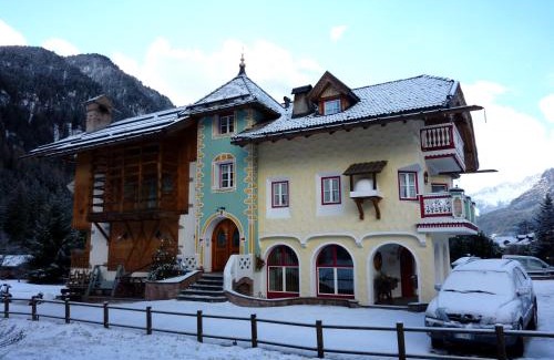 Campitello di Fassa Apartment | Appartamenti Majon Sotroi