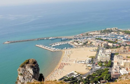 Latina Lido Apartment | Appartamento a Terracina
