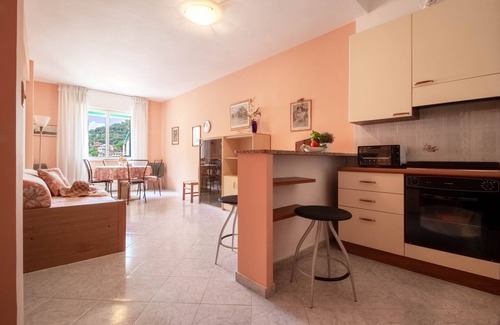 Recco Apartment | Appartamento AFFACCIO SUL MARE-AffittiBreviItalia