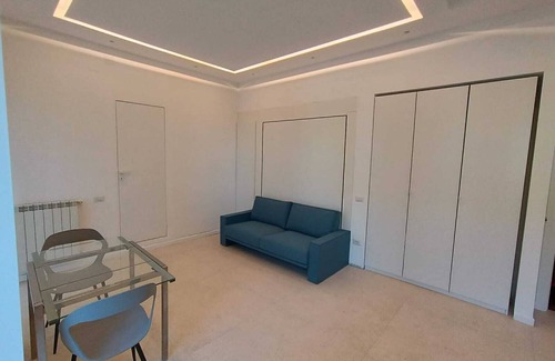 Chiaia Apartment | Appartamento appena ristrutturato , dotato di ogni comfort.