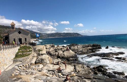 Bordighera Apartment | Appartamento Arte e Mare