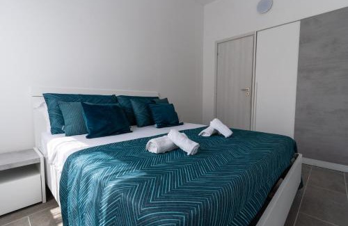 San Giuliano a Mare Apartment | Appartamento Deluxe Eclissi sul MARE 30mt dal mare