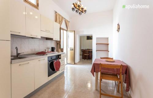 Capilungo Apartment | Appartamento Eleonora a 100mt dal mare - Apulia Home