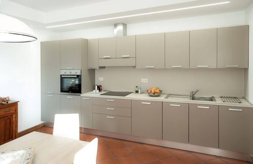 Sant'Elpidio a Mare Apartment | Appartamento Gli Ulivi con Piscina