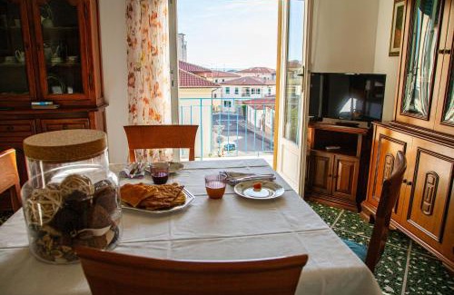 San Vincenzo Apartment | Appartamento IL LIMONE zona centrale vista mare