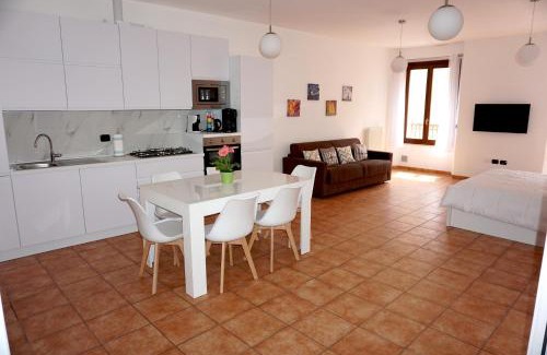 Rimini Historic Center Apartment | Appartamento in piazza Cavour centro storico Rimini