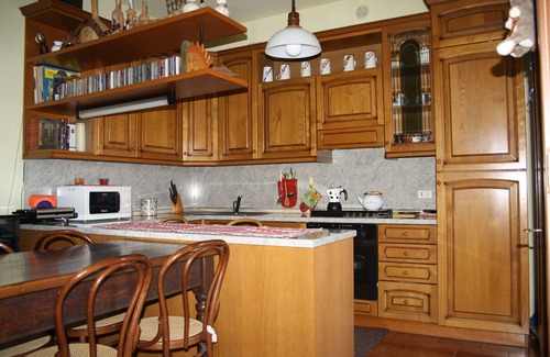 Lezzeno Apartment | Appartamento IN Villa A Lagohouse With Garden