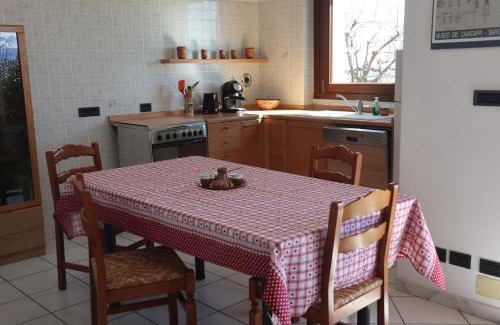 Piossasco Apartment | Appartamento in villa con vista Monviso
