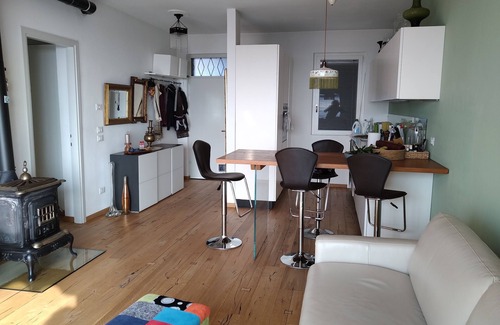 Toscolano Maderno Apartment | Appartamento Moderno, Vista Lago Meravigliosa, a Pocchi Passi dal Lago e Centro