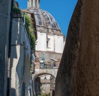 Montefiascone Apartment | appartamento LE LOGGE