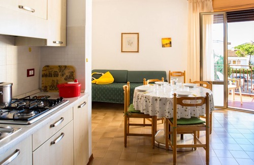 Eraclea Mare Apartment | Appartamento n.7 Condominio Elite con Piscina con Lettini W-fi 2 Camere