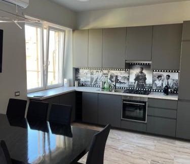 Nettuno Apartment | Appartamento Nero Nettuno
