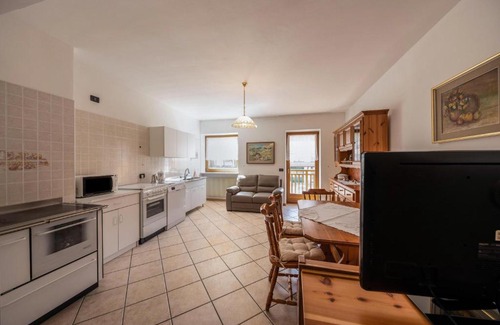 Castello-Molina di Fiemme Apartment | Appartamento Viola