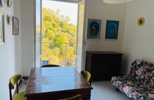 Tellaro Apartment | Appartamento vista mare e uliveto a Tellaro