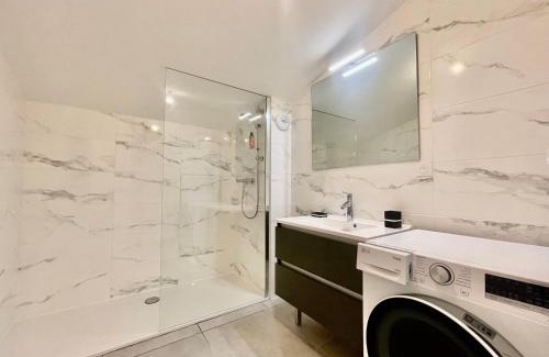 Notre-Dame-de-Bellecombe Apartment | Appartement neuf sur les pistes avec parking et wifi - FR-1-505-190