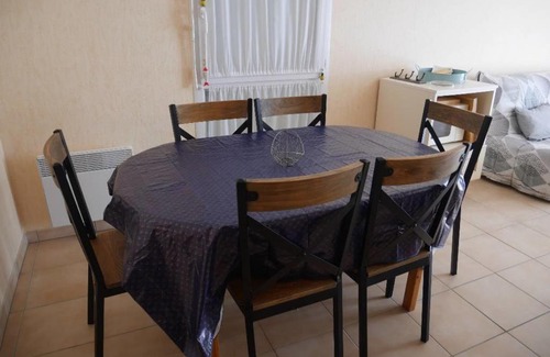 Saint-Gilles-Croix-de-Vie Apartment | Appartement Saint-Gilles-Croix-de-Vie, 2 pièces, 4 personnes - FR-1-91-137