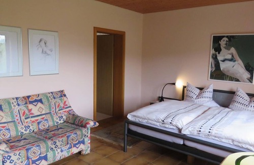 Pleisweiler Bed & Breakfast | Appartement/fewo, Dusche, WC, Ruhig - Gästehaus Renate und Albrecht Heil