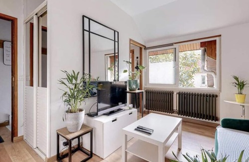 Les Puces de Saint-Ouen Apartment | Appartement Très Calme et Cosy